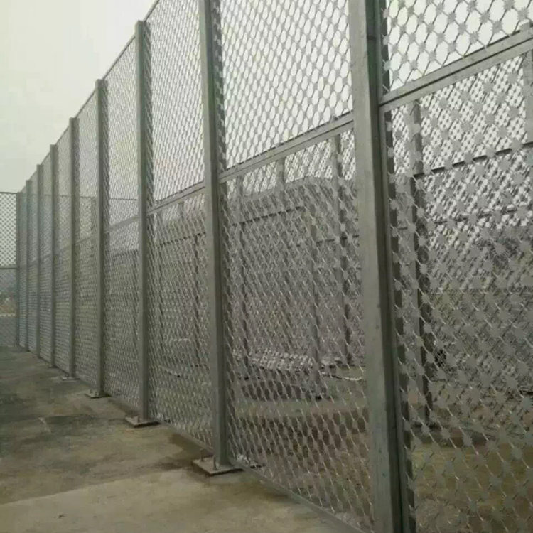 監(jiān)獄鋼網墻帶刀刺網施工要求圖片4